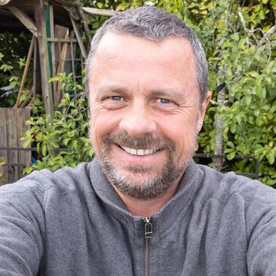 files/depositphotos_471225760-stock-photo-selfie-handsome-guy-middle-aged.webp